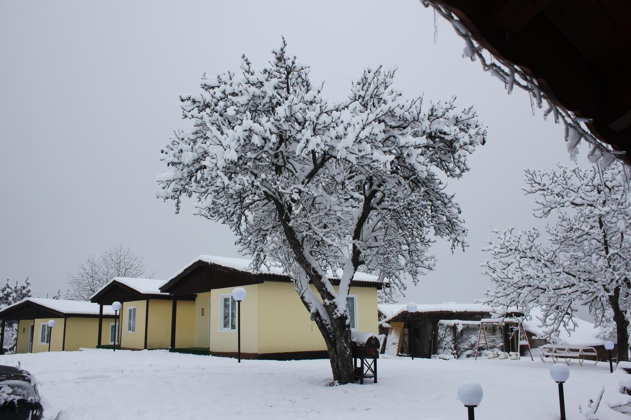 Daskalov Bungalows Chervena Lokva Buitenkant foto