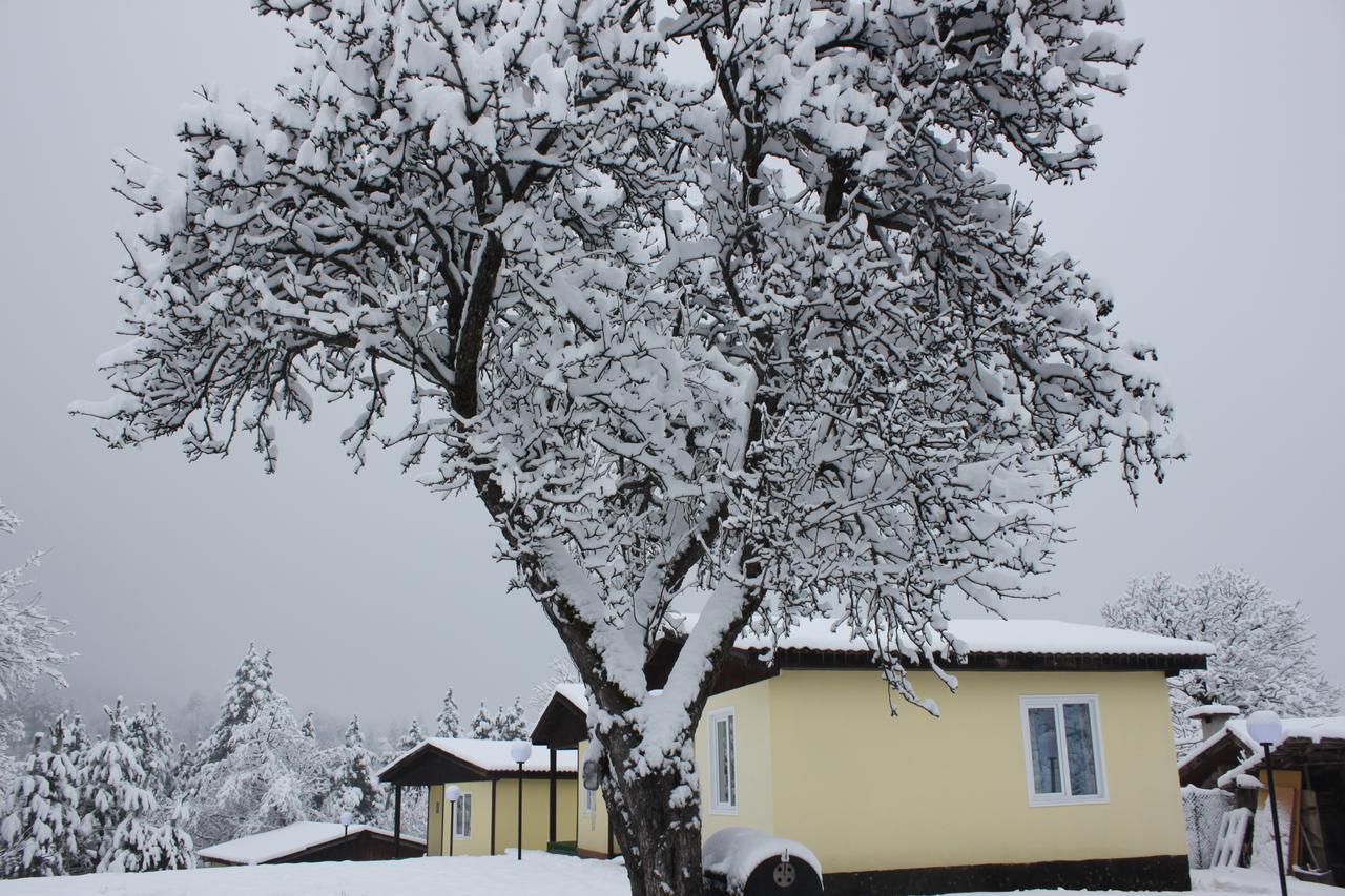 Daskalov Bungalows Chervena Lokva Buitenkant foto